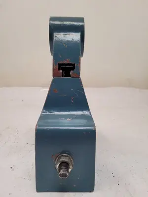 Used BRIDGEPORT RIGHT ANGLE SUPPORT Misc Industrial Equipment Kentucky US | Aucto #688118