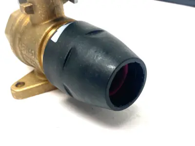 USED AIRNET BALL VALVE FEMALE 3/4" NPT TO DN20MM AIR TUBE
