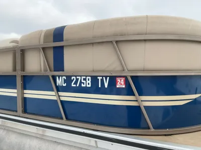 Used 2015 BENTLEY 220 FISH N RIDE Boats (Misc) Michigan US | Miedema Asset Management Group #1693321