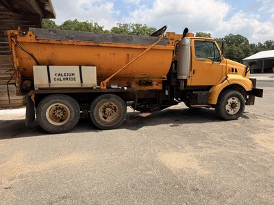 Used 1997 FORD LT9513 6X4 Dump trucks Michigan US | Miedema Asset Management Group #1437088