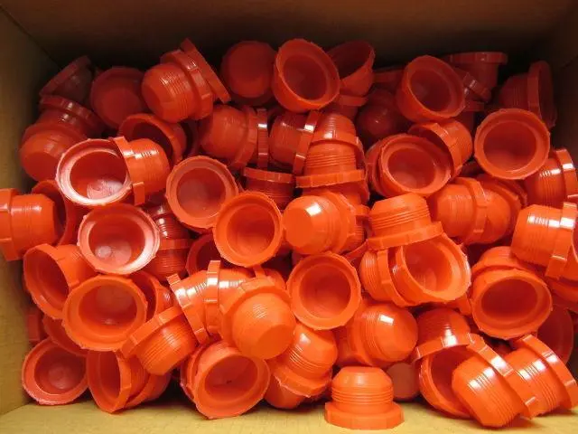 Niagara Plastics HF-28 Threaded Plastic Plugs 1-7/8-12 Lot of 340