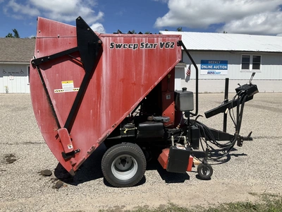 Used 2002 SMITHCO SWEEPSTAR V62 Mechanical Sweepers Michigan US | Miedema Asset Management Group #1321290