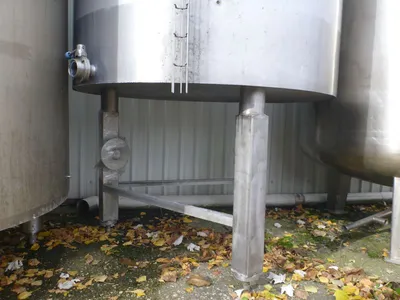_UNKNOWN_ 2,900 LITRE Tanks SS Europe 0-4,999 Litres | Perry Equipment (4)