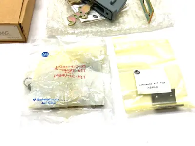 USED ALLEN-BRADLEY SER. A OPERATING DISCONNECT HANDLE METAL GRAY