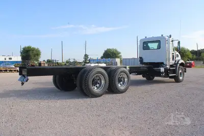 New | in-Stock 2026 MACK GRANITE 64BR Cab Chassis trucks Texas US | Roll Off Truck World #1491873