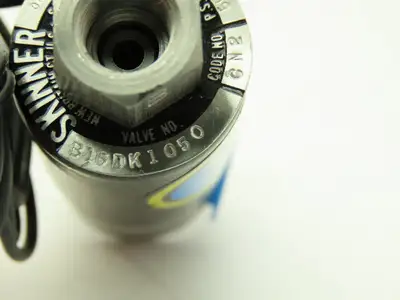 Honeywell Skinner B16DK1050 Solenoid Valve 3-Way NC 12VDC 50 PSI 1/8" NPT