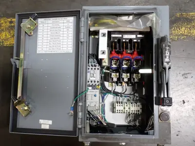 USED 2002 SQUARE D ECS1086
