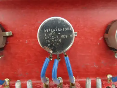 Clarostat RV4LAYSA105A Locking Potentiometer 1 Mega Ohm Lot of 16
