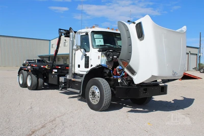 New | in-Stock 2025 MACK GRANITE 64BR Rolloff Trucks Texas US | Roll Off Truck World #1491919
