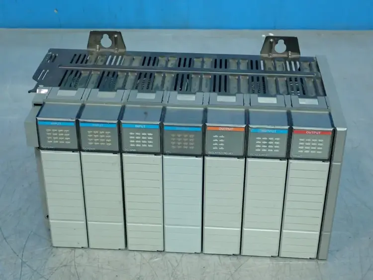 Used ALLEN  BRADLEY 1746A7 PLC Chassis Ohio US | HGR 24 #1149248