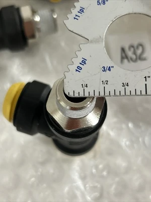 NEW LOT OF (12) PARKER FLUID CONNECTORS 2 Various Sizes Fast Shipping