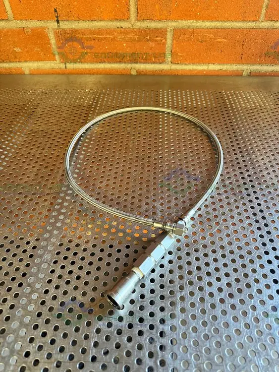 Used SWAGELOK SS-4CP4-10 CHECK VALVE W/ 42" STAINLESS STEEL BRAIDED HOSE 3/4" TO 1/2" Hoses California US | Equipment Lab #1427415