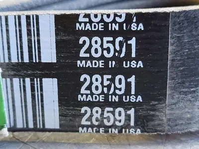 NEW JOHN DEERE R135823