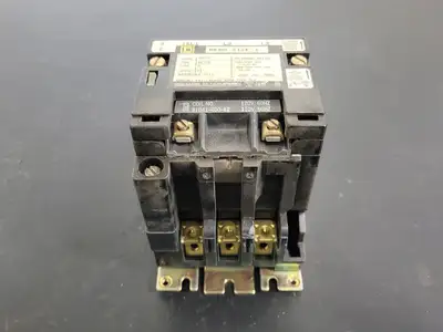 USED SQUARE D 8536SCO3V02S