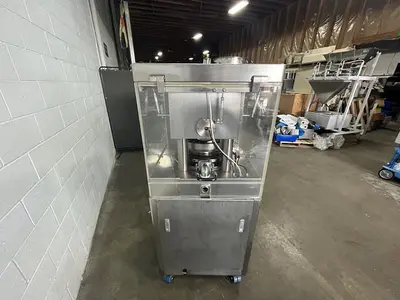 USED 2005 VANGUARD PHARMACEUTICAL MACHINERY VRP1124