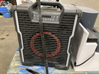 Used _UNKNOWN_ _UNKNOWN_ Commercial Audio/Visual Equipment Michigan US | Miedema Asset Management Group #1579810