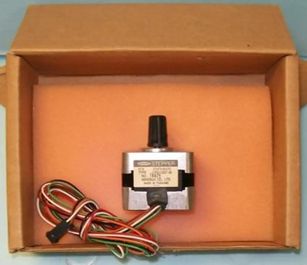 QTY. 1. HEWLETT PACKARD 07673-60570 TURRET STEPPER...