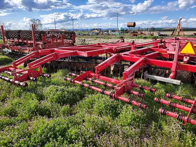 USED 2013 SUNFLOWER 1435