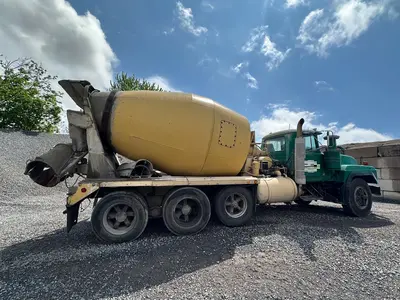 Used 2000 MACK RB688S Concrete Mixer Trucks Pennsylvania US | Proxy Equipment #1378234
