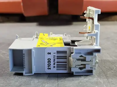 NEW MERLIN GERIN 26581