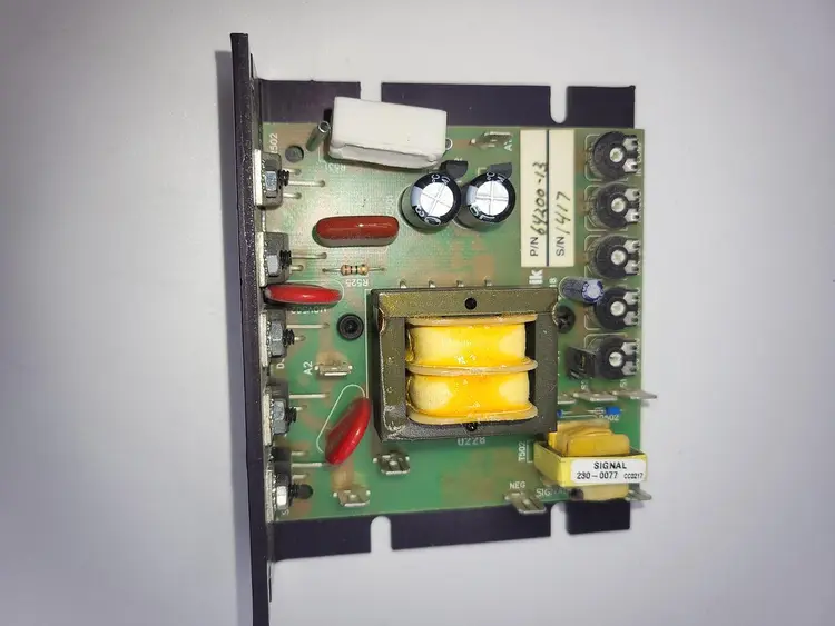 Used MINARIK MINARIK CORP PCM21000A DRIVE P/N 64200-13 Industrial Controls | ND Industrial Surplus #1212194