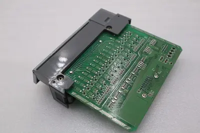 ALLEN BRADLEY 1746-IB32 SLC500 INPUT MODULE SER C STOCK #L-690C