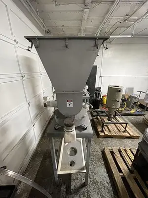 USED K-TRON K-TRON SODER 1 1/2 TWIN SCREW