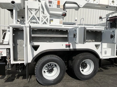 Used 2014 INTERNATIONAL 7500 Bucket (boom) trucks California US | Big Truck & Equipment #1412283