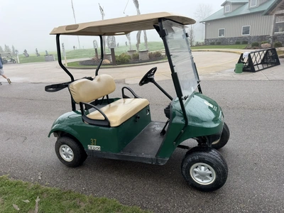 (1) 2017 E-Z-Go golf cart with a Kawasaki gas engine, model 625111G01, does not include Club canopy,...
