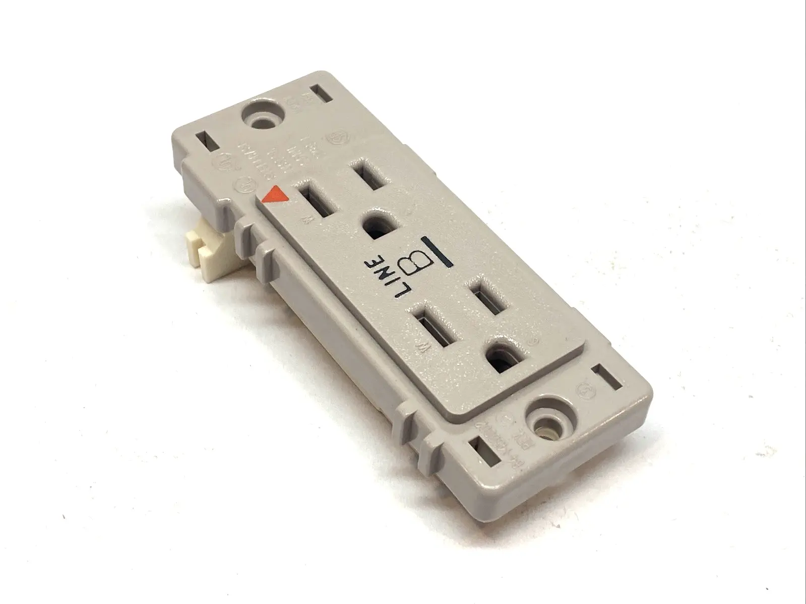 New | in-Stock Steelcase Line-B Duplex Receptacle 15A Electrical Fittings Michigan US | Maverick Industrial Sales #1402043