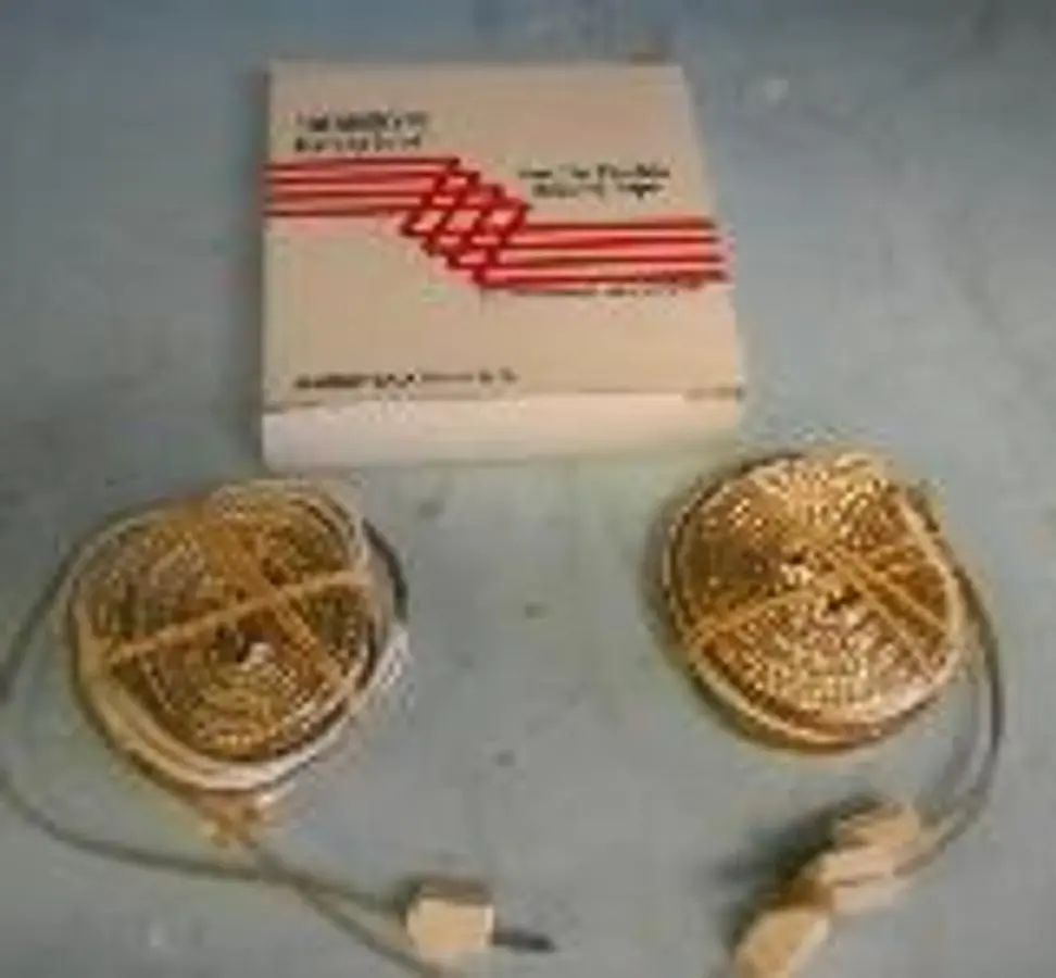 QTY. 2. BARNSTEAD THERMOLYNE BRISK HEAT FLEXIBLE H...