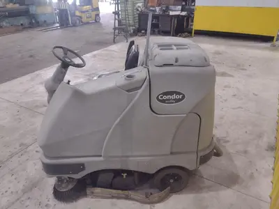 ADVANCE MODEL #CONDOR X4030C ECOFLEX FLOOR SCRUBBER: STOCK #21127