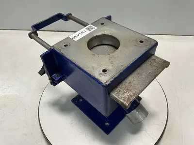 USED METAL FABRICATOR NO MODEL NUMBER / NO TAG