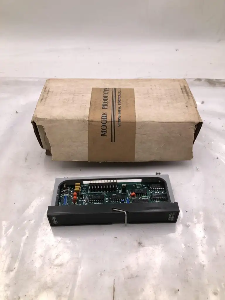 Moore 15215-1 PLC Manual Transfer Module -NIB