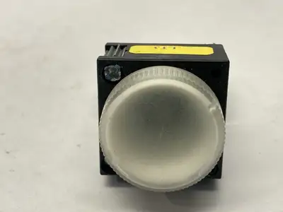 3SB3244-6BA70-0CC0 | Siemens  Panel Mount Pilot Light White 22mm - Used