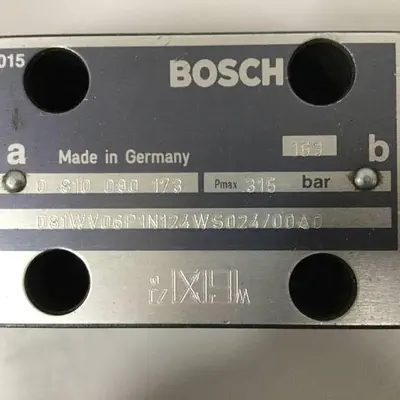 USED BOSCH 0 810 090 173