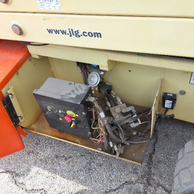 USED 2015 JLG 4069LE