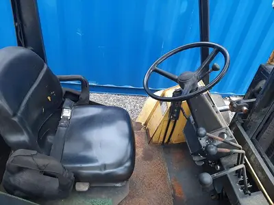 USED 2005 HYSTER H155XL2  – 15500 LB. PNEUMATIC FORKLIFT