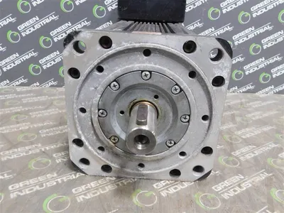 Moog FAST-2-M4-030-00-02-16 Brushless Servo Motor 180V 15.8A 2.79kW 3000rpm Used