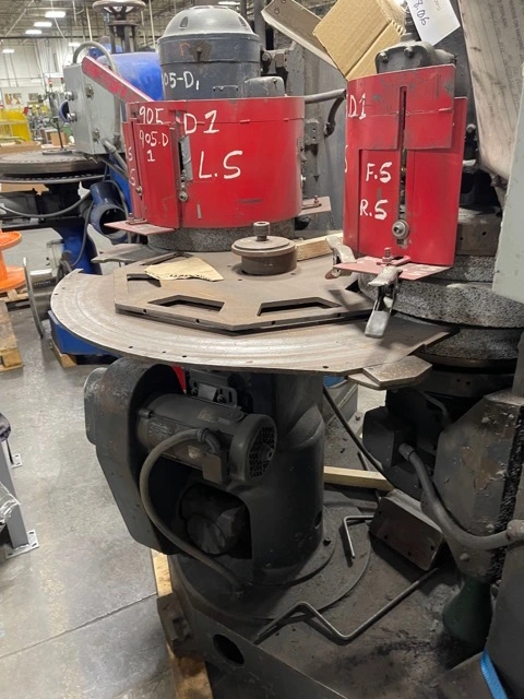 Besly 905T D.E. Vertical Spindle Tandem Grinder