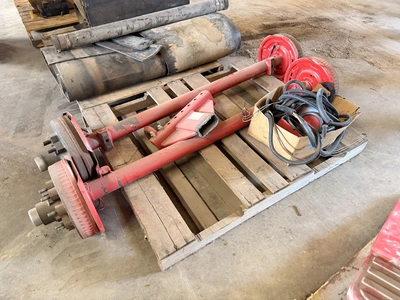 Used LOT OF (2) TRAILER AXLES _UNKNOWN_ Running Gears Michigan US | Miedema Asset Management Group #1369579
