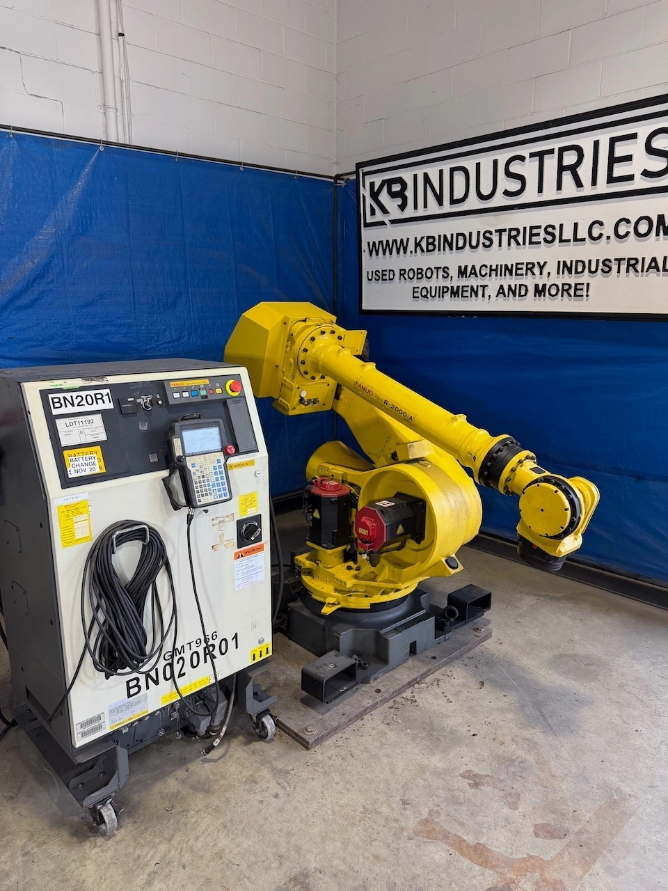 USED 2005 FANUC R2000IA/125L