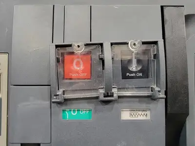 Used SQUARE D NW32H1 Circuit Breakers British Columbia CA | Lenmark #913862