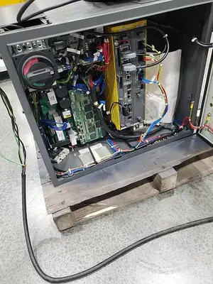 USED FANUC M-710IC/50
