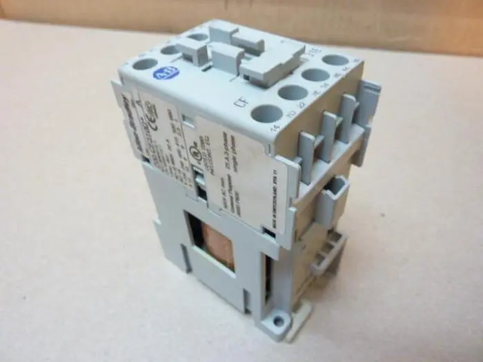 Used ALLEN BRADLEY 700-CF310D SER A PLC Contactors Michigan US | Ideal Machinery #709812