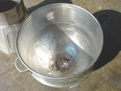 USED HOBART PLANETARY STYLE MIXER MIXING BOWL