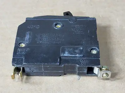 Used SQUARE D QOB120 Switchgears British Columbia CA | Lenmark #1438679