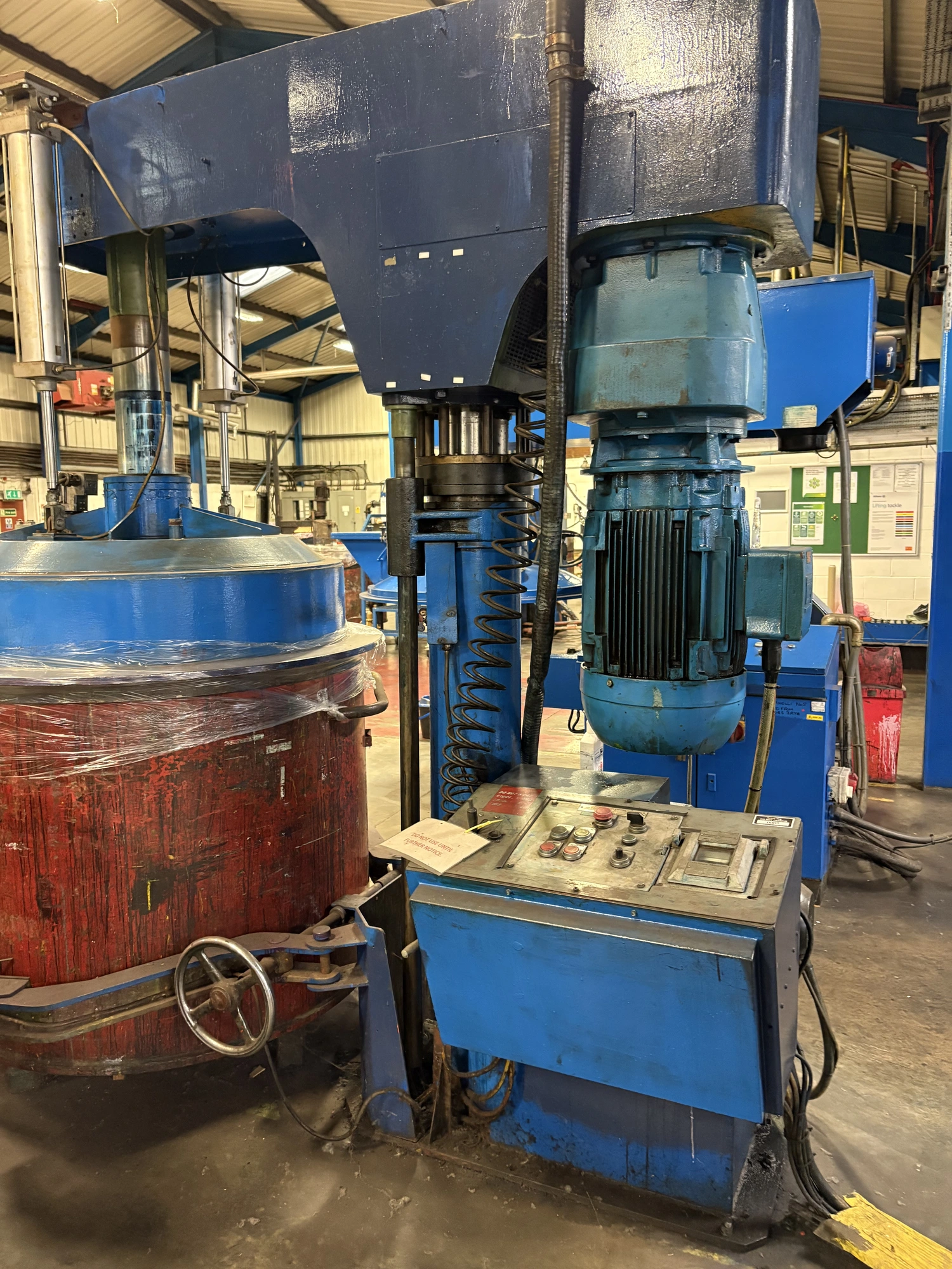 1200L  Marchant Trifoil S/S Sawtooth mixer
