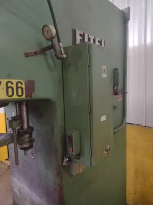 110 TON EITEL MODEL RP-100 HYDRAULIC STRAIGHTENING PRESS