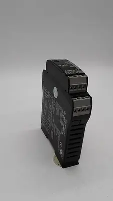 Square D 1.5 in. Blank Fillers HLW1BL